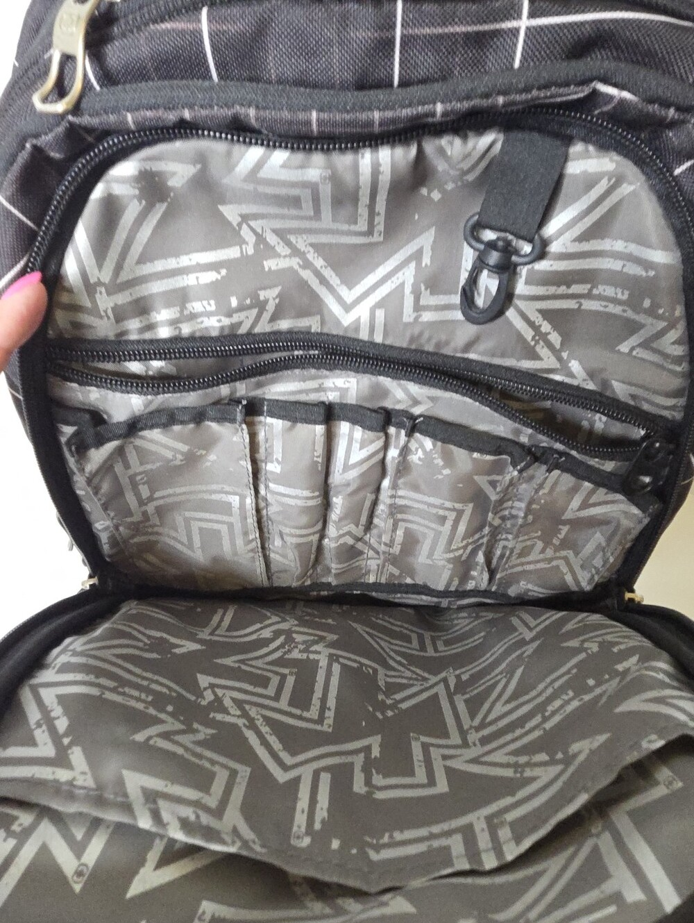 OGIO Bullion Black Grid Pattern Backpack - Picture 6 of 12